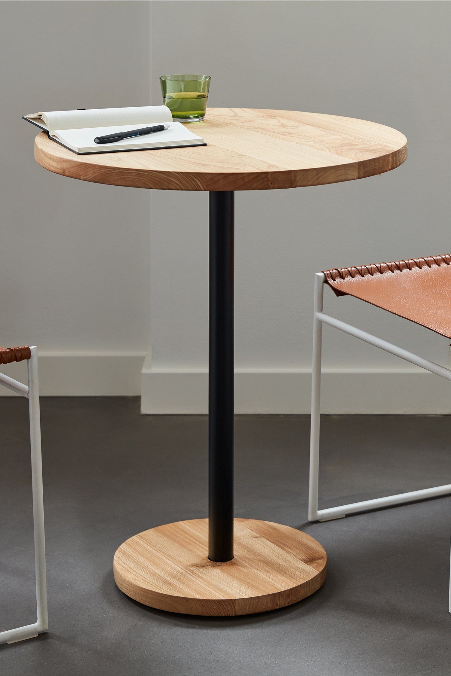 Bob Pedestal Cafe Bar Table Square (2 heights) Wood Base – Reddie