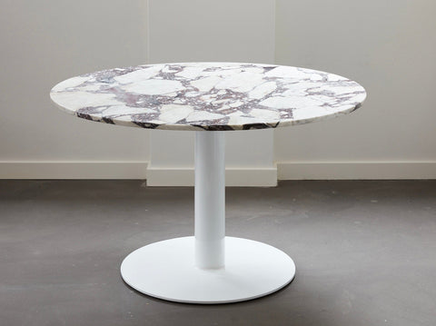 reddie-raw round Bob Pedestal Table - Marble